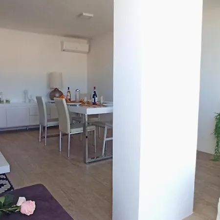Apartment Siesta Hospitalet De L'Infant